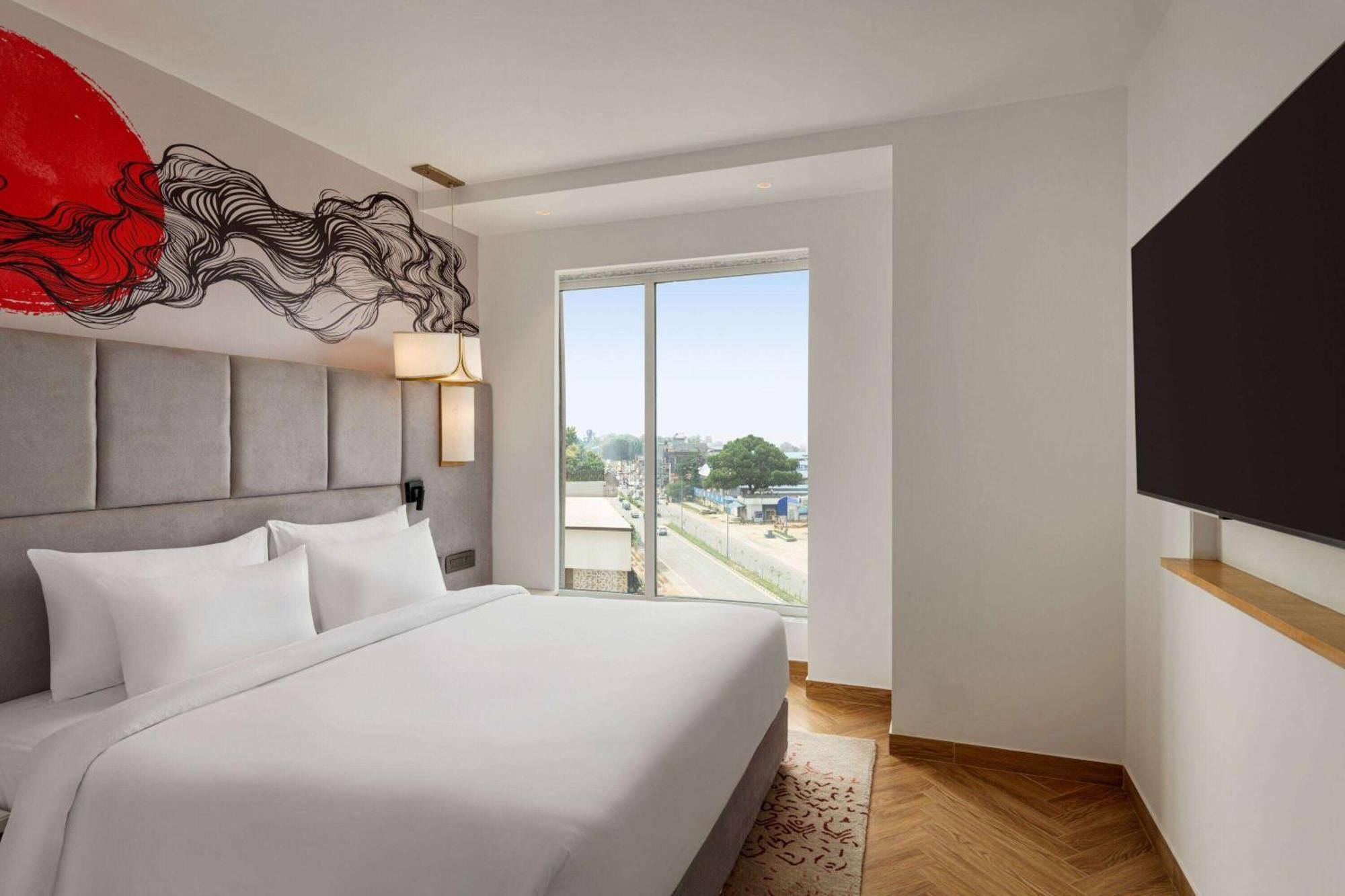 فندق Ramada By Wyndham Gorakhpur Gorakhnath Mandir Road المظهر الخارجي الصورة