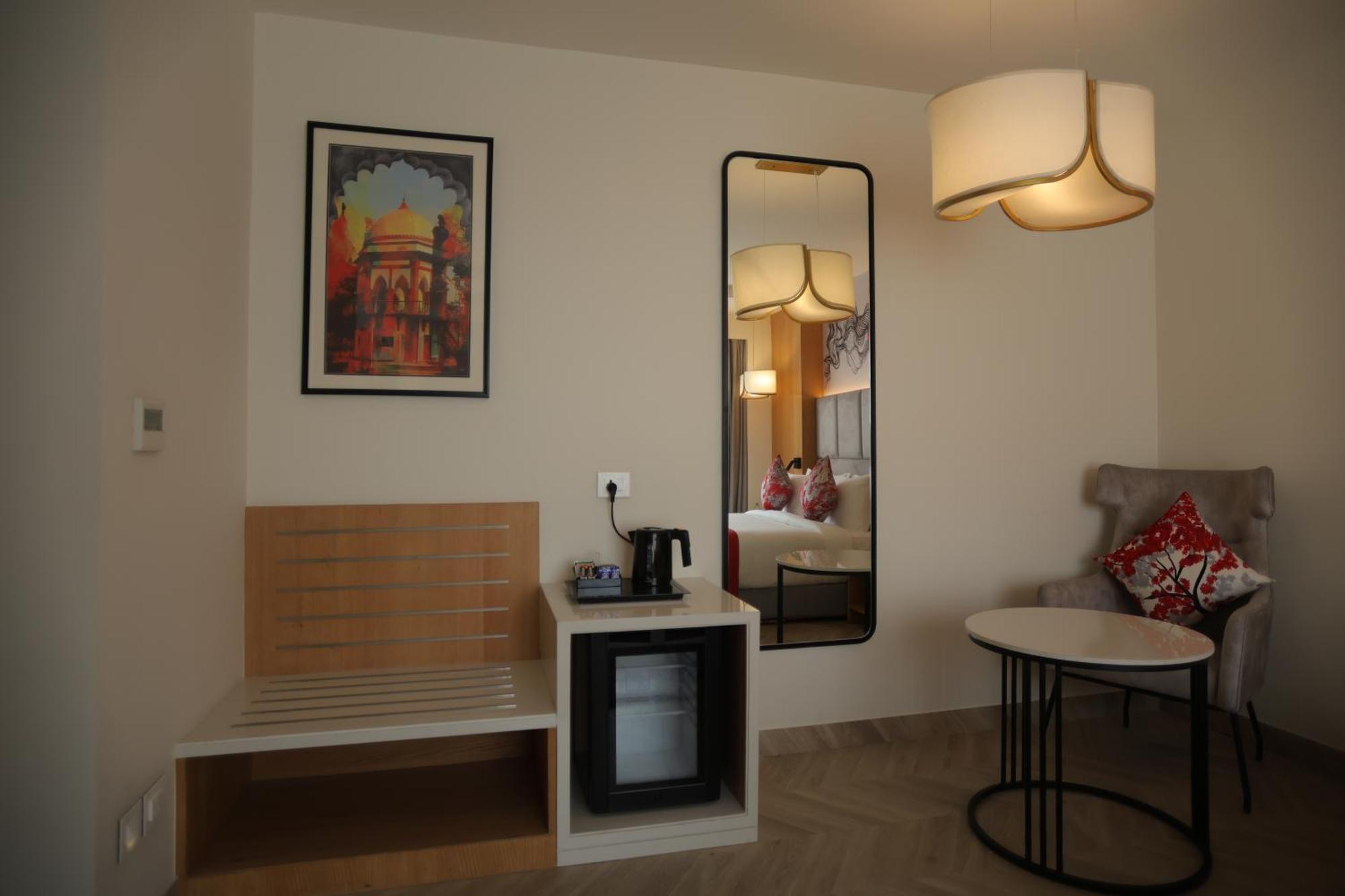 فندق Ramada By Wyndham Gorakhpur Gorakhnath Mandir Road المظهر الخارجي الصورة