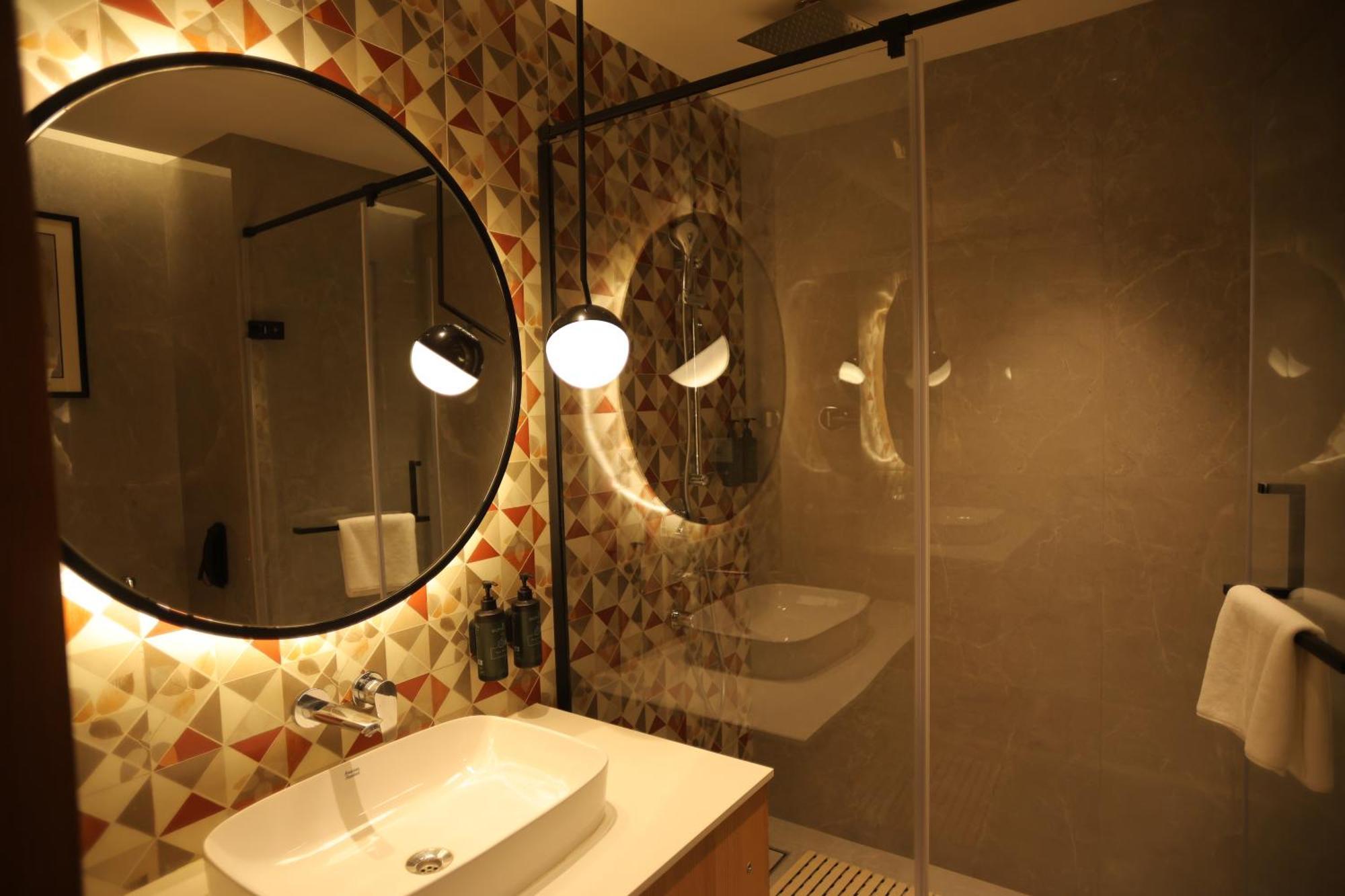 فندق Ramada By Wyndham Gorakhpur Gorakhnath Mandir Road المظهر الخارجي الصورة