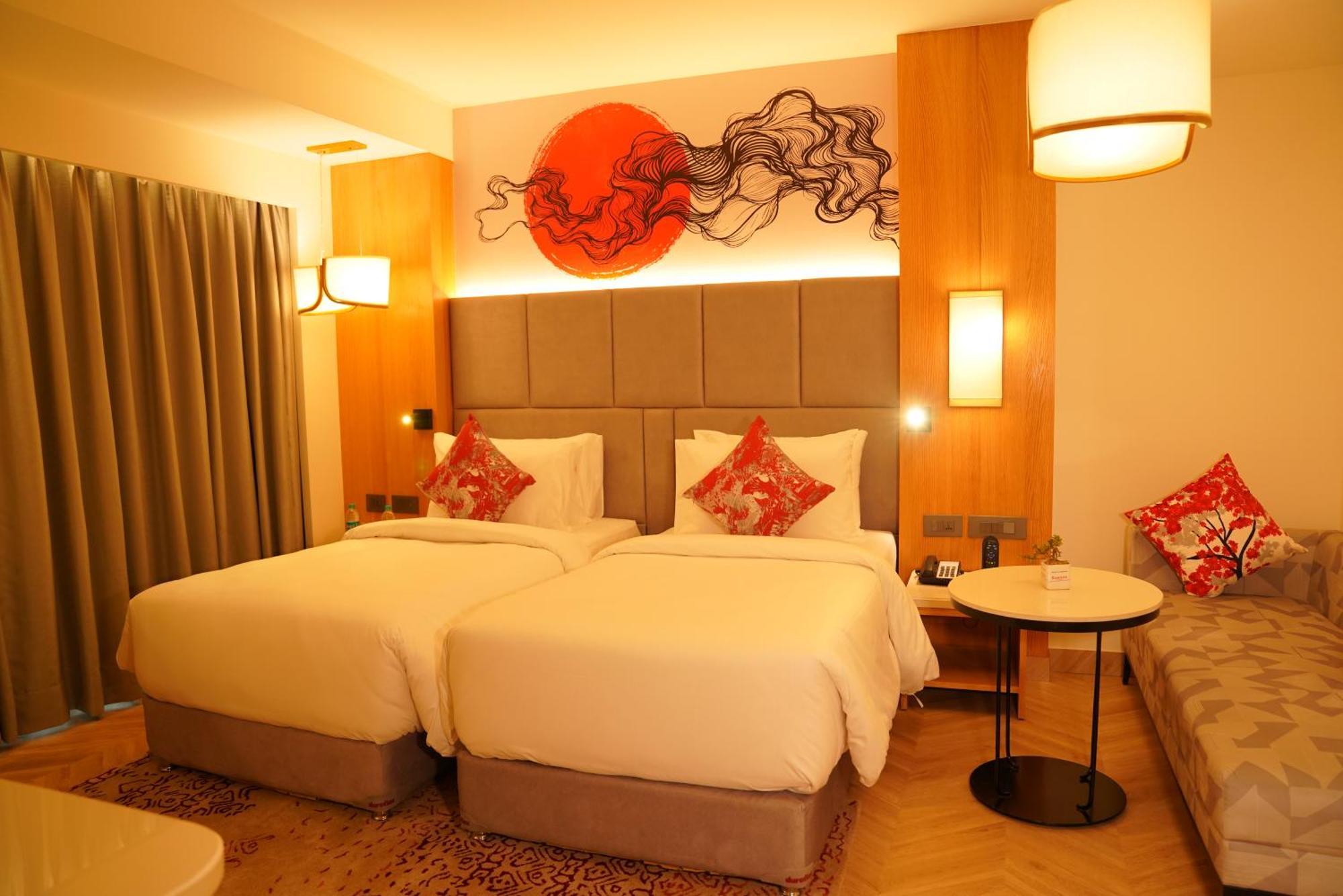 فندق Ramada By Wyndham Gorakhpur Gorakhnath Mandir Road المظهر الخارجي الصورة